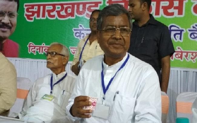 महागठबंधन का विरोध लेकिन एक पार्टी के साथ गठबंधन के पक्ष में जेवीएम कार्यकर्ता