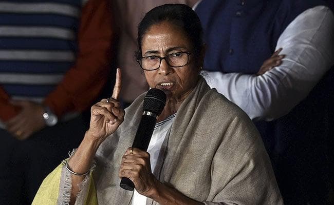 CM ममता बनर्जी ने कहा- सरकार गिराने का हो रहा प्रयास, TMC बंगाल को गुजरात नहीं बनने देगी