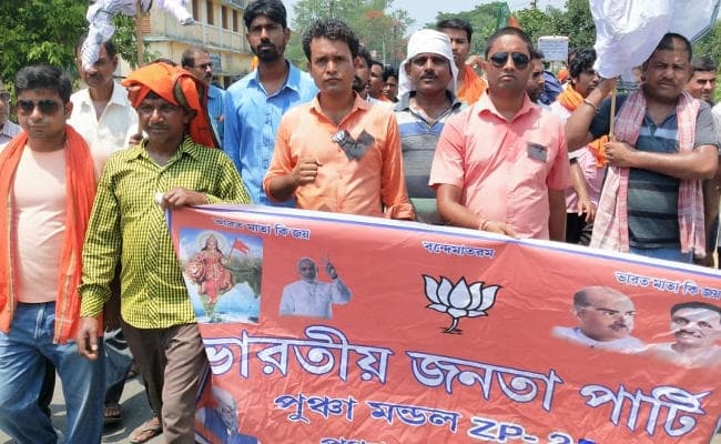 हत्या के खिलाफ बशीरहाट रहा बंद, मनाया काला दिवस