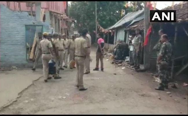 उत्तर 24 परगना में बदमाशों ने किया क्रूड बम से हमला, दो की मौत, इलाके में दहशत