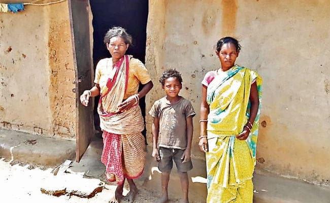 लातेहार : बृजिया परिवार को पांच माह से है सरकारी सहायता का इंतजार