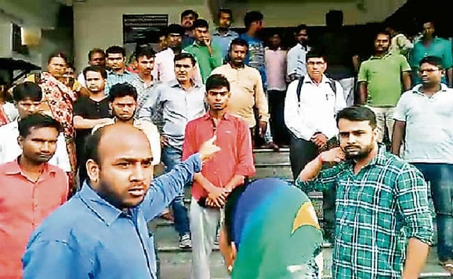 रांची : मौत के बाद भी बच्चे को रखा गया वेंटिलेटर पर, अस्पताल में हंगामा