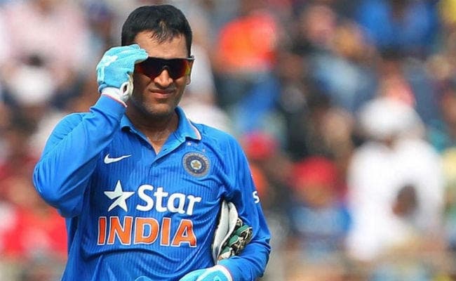 पाकिस्तान में जन्में ”चाचा शिकागो” को 2011 से मैच के टिकट देते हैं महेंद्र सिंह धौनी
