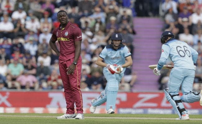 ब्रैथवेट को आईसीसी ने लगाई फटकार, अंपायर के फैसले पर जताया था असंतोष