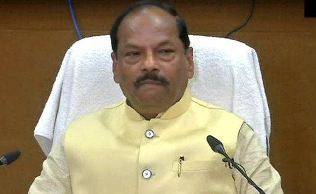 मुख्यमंत्री रघुवर दास दिल्ली में आयोजित नीति आयोग की बैठक में हुए शामिल