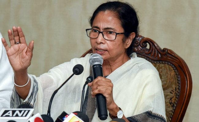 ममता बनर्जी की सफाई : डॉक्टरों की हड़ताल के पांच दिन बाद भी नहीं लगाया एस्मा