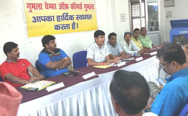 गुमला : बिजली संकट पर चैंबर का हल्ला बोल आंदोलन, 17 जून को देंगे धरना, करेंगे प्रदर्शन