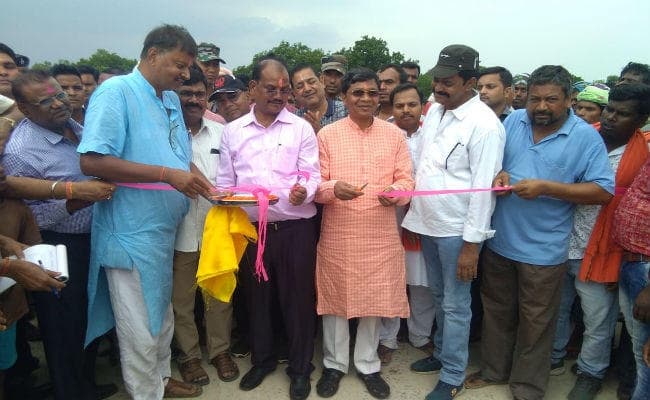 पीएलएफआई के गढ़ जोलो नदी में 9.39 करोड़ रुपये से बनी हाईलेबल पुल का हुआ उद्घाटन