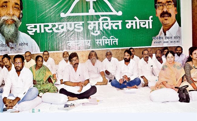 रांची : कार्यसमिति की बैठक में हेमंत सोरेन ने कहा, झामुमो के नेतृत्व में विधानसभा चुनाव लड़े महागठबंधन