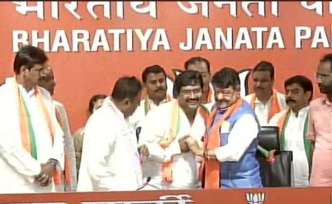 PM मोदी की बैठक में भाग नहीं लेने के ममता के फैसले पर भाजपा का कटाक्ष- बंगाल का विकास नहीं चाहती CM