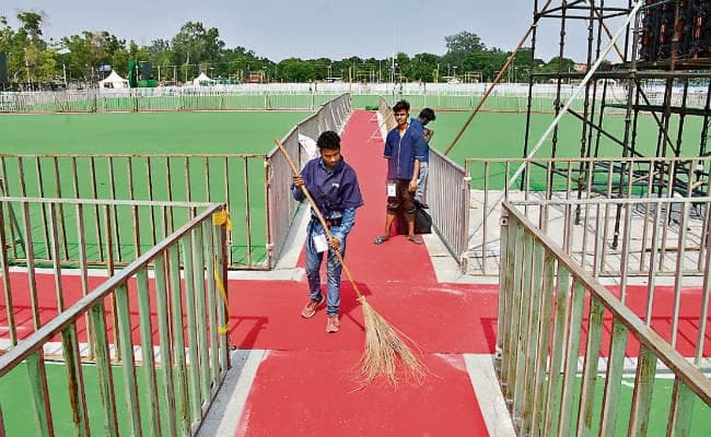 रांची : मैदान में बड़े स्क्रीन पर पीएम नरेंद्र मोदी को योग करते देखेंगे लोग