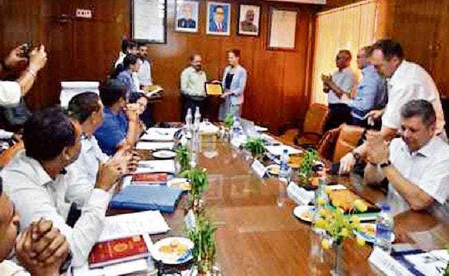रांची : पानी के जहाज और युद्धपोत के उपकरण बनायेगा एचइसी