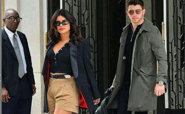 प्रियंका चोपड़ा खाकी निकर में दिखीं, ट्रोलर्स बोले- RSS की अहम बैठक के बाद...