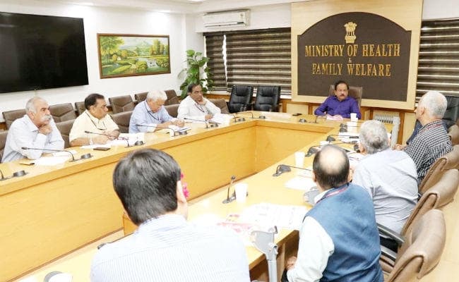 AES / JE से निबटने के लिए डॉ हर्षवर्धन ने तैनात किये बाल रोग चिकित्‍सकों और अर्द्ध चिकित्‍सा‍कर्मियों की केंद्रीय टीम