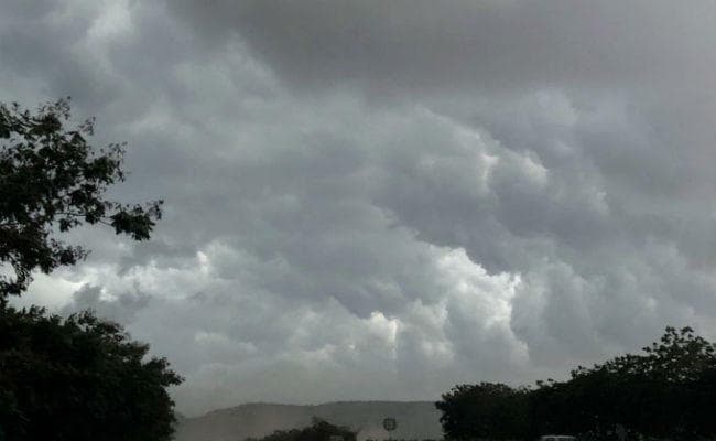 पश्‍चिम बंगाल में राहत लेकर आयेगी प्री-मानसून की बारिश, जानें कबसे पड़ेगी पानी की फुहार