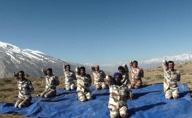 #YogaDay2019 : पीएम मोदी ने रांची में किया योग, समुद्र से लेकर हिमालय तक योग की धूम
