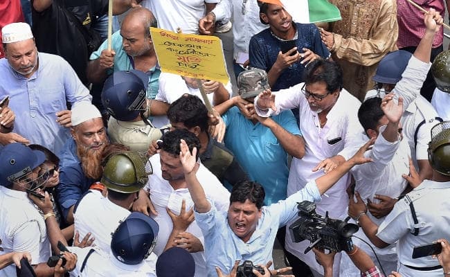 बंगाल कांग्रेस में खुलकर सामने आया कलह, विरोध मार्च में शामिल नहीं हुए कई नेता