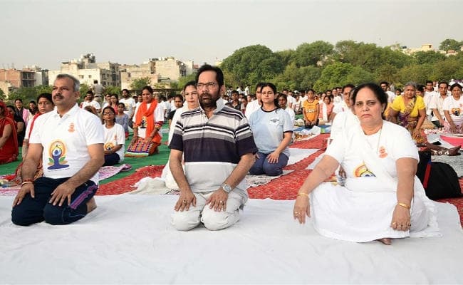 #YogaDay2019 : मोदी ने योग को दुनिया की अच्छी सेहत का ‘विश्वसनीय ब्रांड’ बनाया : नकवी