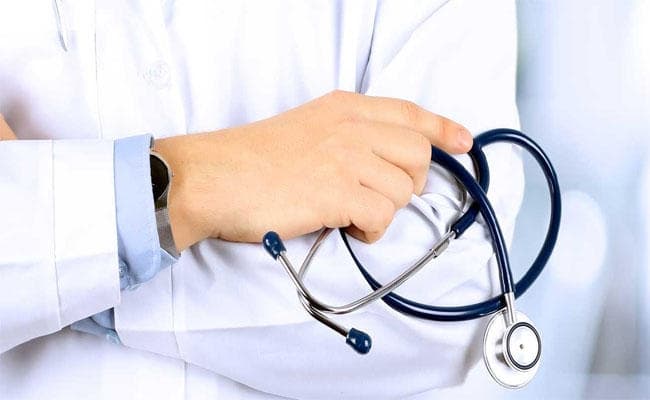 विश्वविद्यालयों में मेडिकल की खाली सीटें भरने के लिए काउंसलिंग की समयसीमा बढ़ाने से सुप्रीम कोर्ट ने किया इनकार