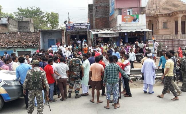 चौपारण : प्रसव के बाद महिला की मौत, प्राइवेट क्लिनिक में बैठे सरकारी डाक्टर के साथ मारपीट