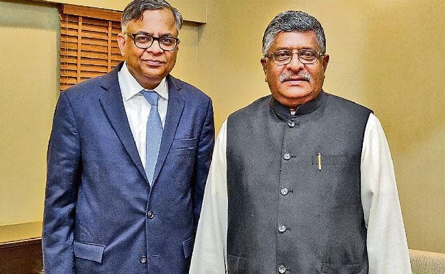 पटना : केंद्रीय मंत्री रविशंकर प्रसाद से टीसीएस के चेयरमैन ने की मुलाकात, कहा टीसीएस का खुलेगा बड़ा सेंटर, मिलेगा रोजगार