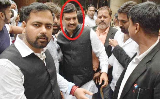 बसपा सांसद पर धोखाधड़ी के आरोप में प्राथमिकी दर्ज