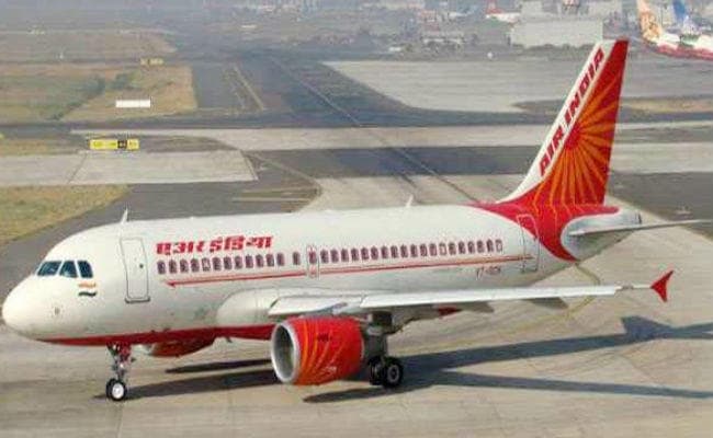 सिडनी हवाई अड्डे पर बटुआ चोरी करते पकड़ा गया Air India का Regional Director, निलंबित