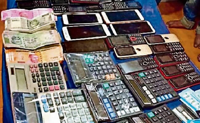 विश्व कप मैचों में करोड़ों की सट्टेबाजी का भंडाफोड़, मुंबई से दो बुकीज गिरफ्तार