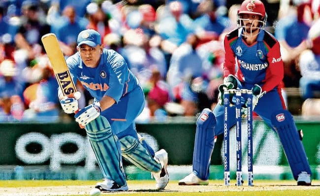 अफगानिस्तान के खिलाफ धौनी-जाधव की बल्लेबाजी से खुश नहीं थे सचिन