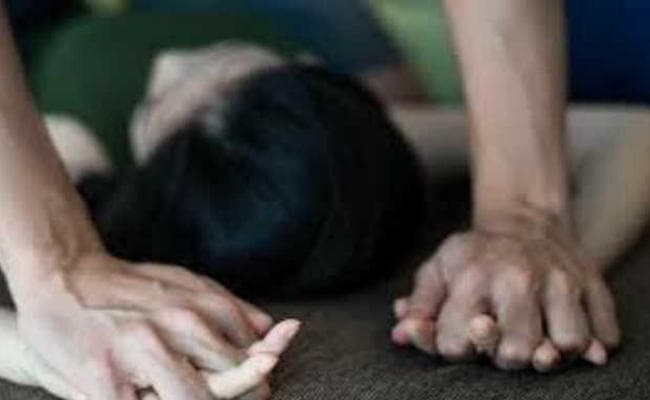 पश्चिम बंगाल में दो नाबालिग बच्चियों से बलात्कार करने का आरोपी युवक गिरफ्तार