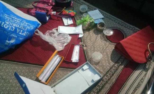 बोकारो में बंद मकान से 55 हजार रुपये, लाखों रुपये के जेवरात की चोरी