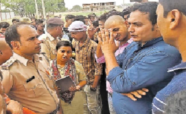अंधरवारी के लोगों ने किया पावरग्रिड का घेराव, हंगामा