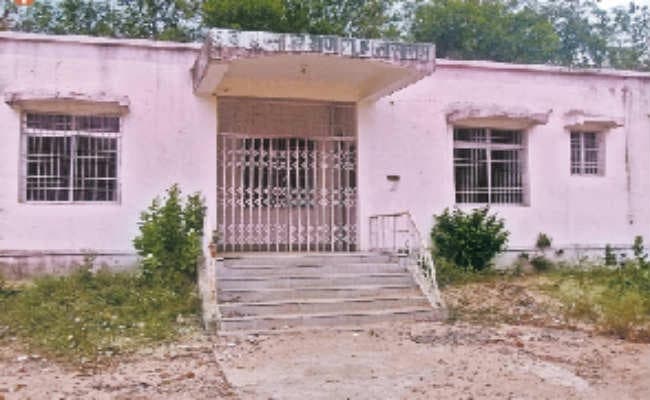 शव गल कर बन गया कंकाल, पर नहीं नसीब हुआ चिता