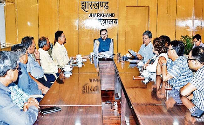 रांची : डॉक्टरों पर हमला रोकने की जिम्मेदारी लें आयुक्त और डीआइजी : मुख्य सचिव