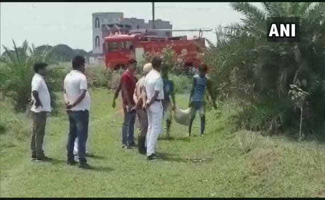 पश्चिम बंगाल में हिंसा का दौर जारी: भाटपाड़ा में मिले 60 जिंदा बम, दुर्गापुर सिटी में 18