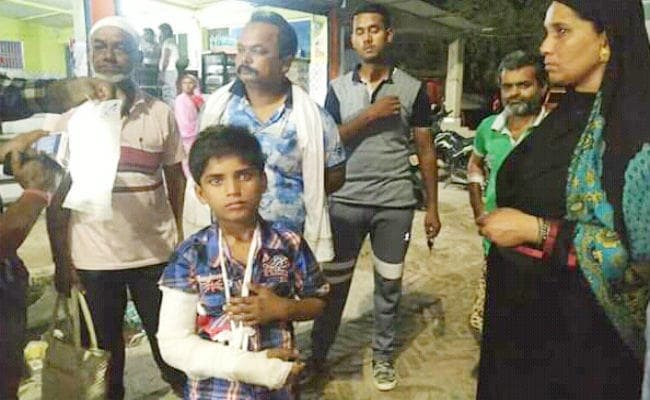 DMCH का कारनामा : बच्चे का टूटा बायां हाथ, डॉक्टरों ने कर दिया दायें हाथ का प्लास्टर