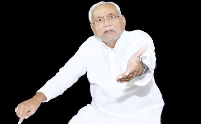 कानून-व्यवस्था को लेकर CM नीतीश ने बुलायी समीक्षा बैठक, अधिकारियों को लगायी फटकार, कहा…