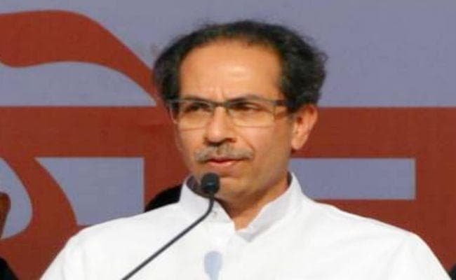 शिवसेना ने कहा, खुदकुशी कर चुके किसानों के घर से होकर गुजरनी चाहिए रथयात्रा