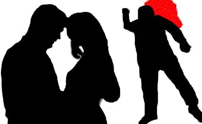 छोटे भाई ने प्रेम प्रसंग में लड़की भगा कर की शादी, परिजनों ने जतायी आशंका, रंजिश में की गयी बड़े भाई की हत्या