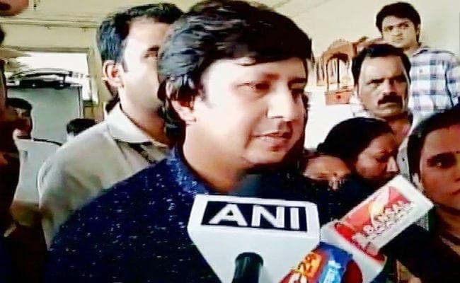 अधिकारी को क्रिकेट बैट से पीटने वाले भाजपा विधायक को भेजा गया 7 जुलाई तक न्यायिक हिरासत में