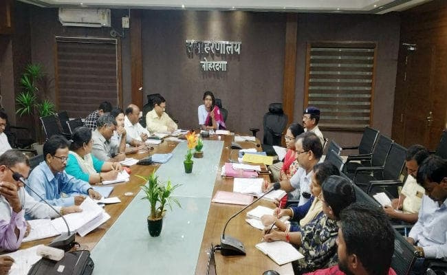 लोहरदगा : डीसी ने अवैध ईंट भट्ठे को बंद करने का दिया आदेश