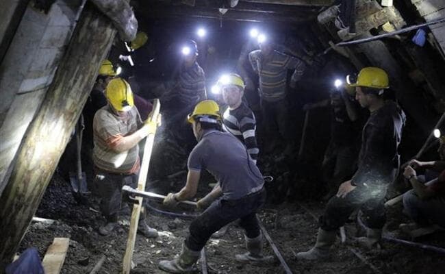 साॅल्टलेक से करोड़ की चोरी का आरोपित झंझारपुर से गिरफ्तार