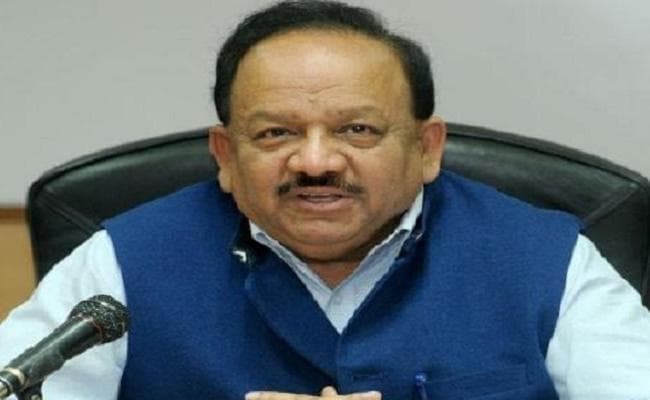 बिहार में बच्चों की मौत को लेकर युवा कांग्रेस का हर्षवर्धन के खिलाफ दिल्ली में प्रदर्शन