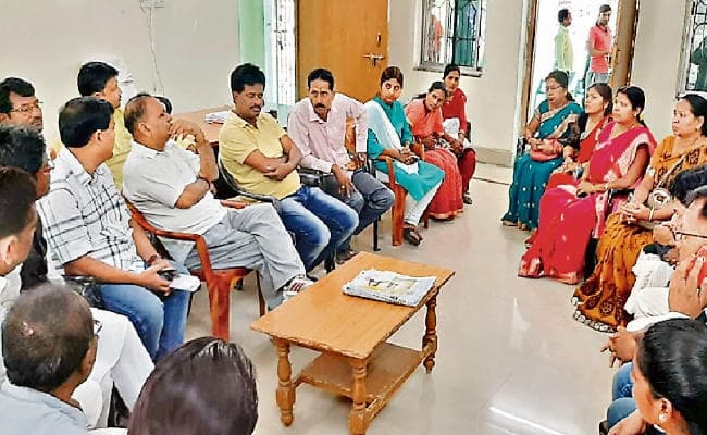 रांची : पार्षदों ने मंत्री के समक्ष रखी मांग, बॉडीगार्ड उपलब्ध करायें या मिले हथियार का लाइसेंस