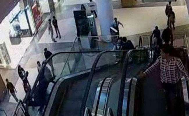 न्यूक्लियस मॉल में लगे एस्केलेटर का नहीं था लाइसेंस, सरकार ने बनायी 4 सदस्यीय कमेटी आज एस्केलेटर की करेगी जांच