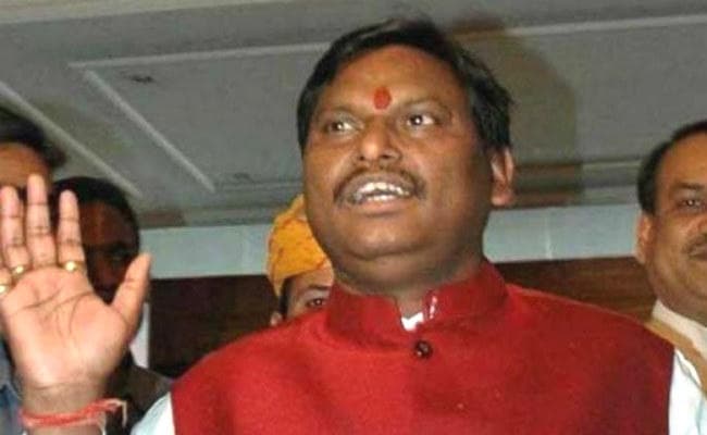 वन उत्पादों पर पहला अधिकार आदिवासी समाज का है : अर्जुन मुंडा