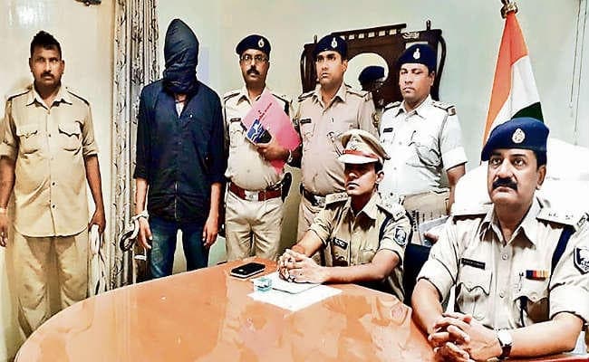 शहाबुद्दीन के करीबी मिनाज की हत्या का आरोपित धराया