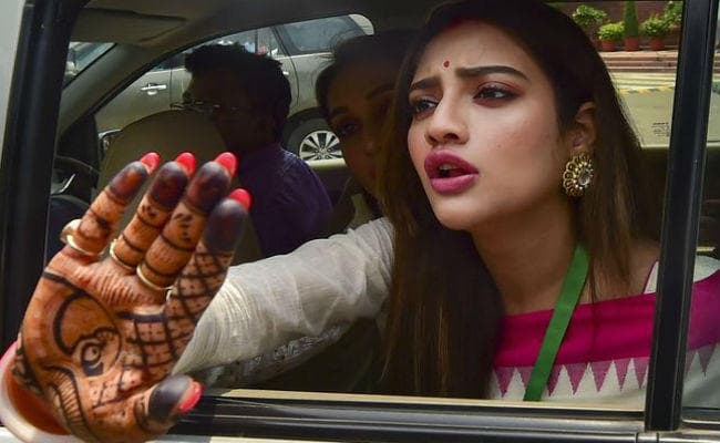 BJP प्रदेश अध्यक्ष दिलीप घोष के ‘विवादित’ बयान पर बवाल, नुसरत जहां ने भी मांगा अमित शाह का इस्तीफा