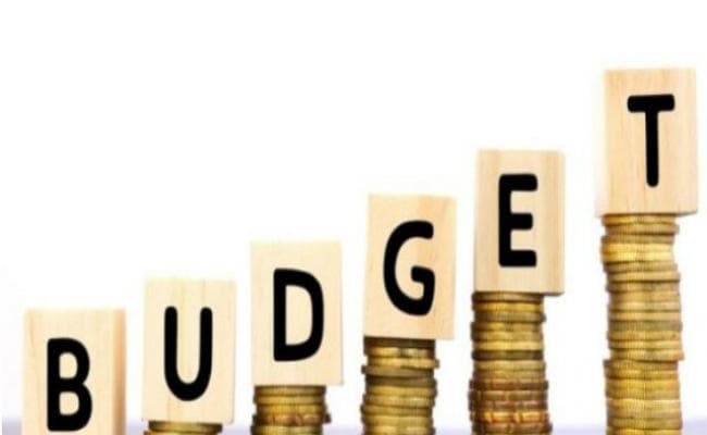 बजट 2019 में क्या मिडिल क्लास को मिलेगी टैक्स में राहत, इस बार ये हैं पांच बड़ी उम्मीदें