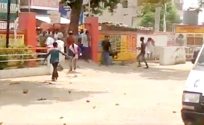 नर्स को नहीं दिये नाजायज पैसे तो नवजात की करा दी चोरी! CCTV में वारदात कैद, परिजनों का उग्र प्रदर्शन